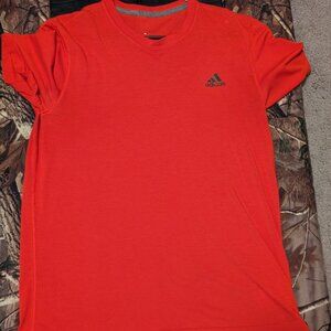 Adidas T-shirt size medium
